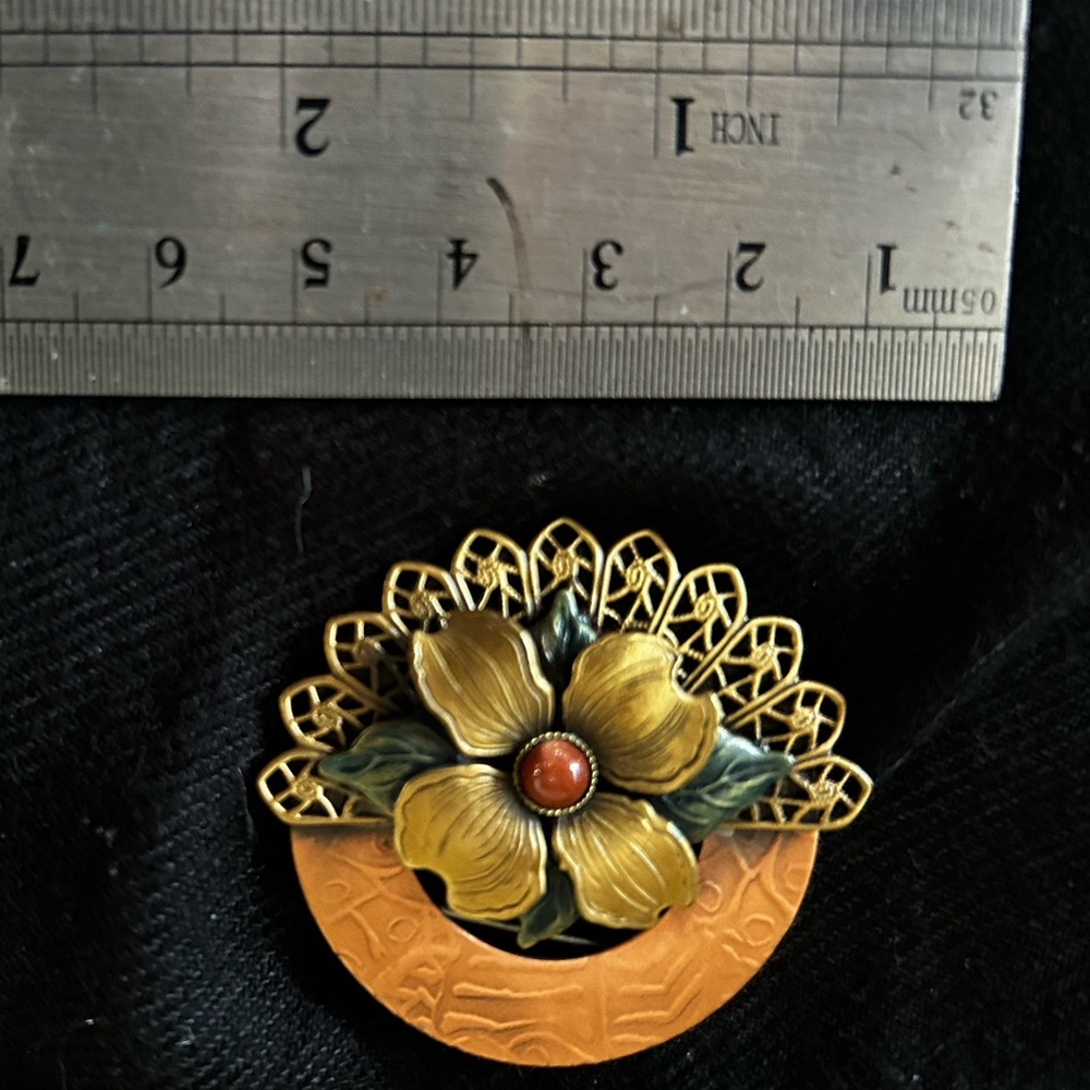 Vintage 90’s mixed metals brooch